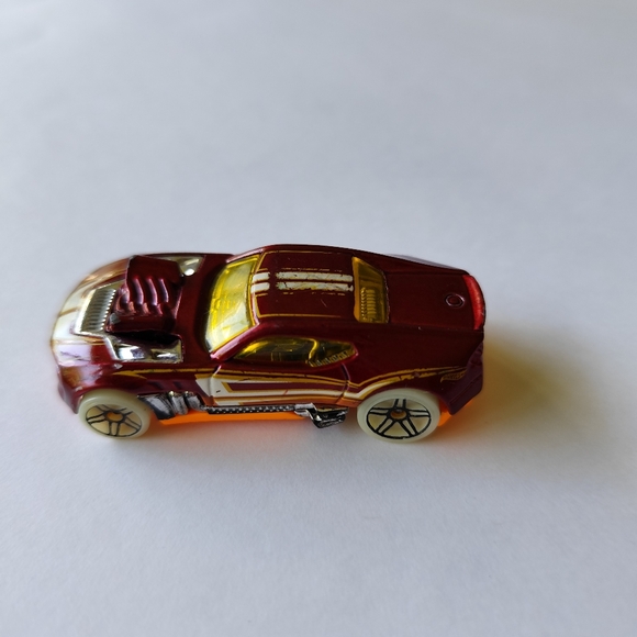 4/$20💥Hot Wheels Twinduction 2010 Sports Car 1:64 Scale Red Miniature Toy Car - Picture 3 of 6